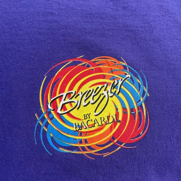 VTG Bacardi Breezer T-Shirt Medium Purple‎ Promo Made In USA Deadstock Condition - Picture 3 of 5